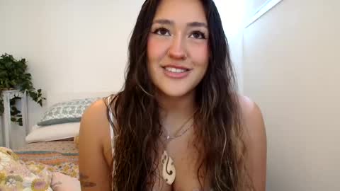 Telea Evans online show from December 12, 2024, 12:48 am