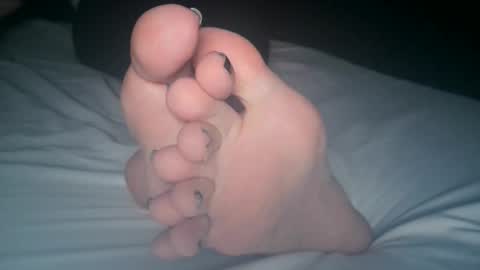 Snapshot of telegram1030 chatting on November 7, 2025, 4:34 am Viv West online show from November 7, 2025, 4:34 am