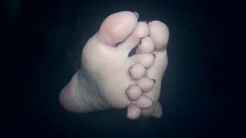 Snapshot of telegram1030 chatting on November 15, 2025, 7:16 am Viv West online show from November 15, 2025, 7:16 am