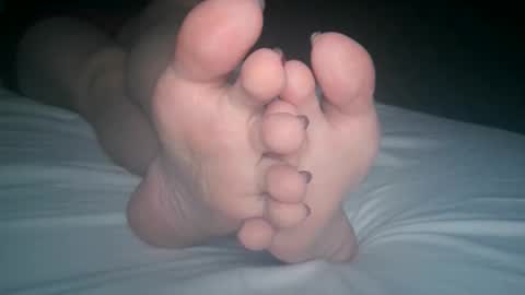 Snapshot of telegram1030 chatting on November 19, 2025, 3:28 am Viv West online show from November 19, 2025, 3:28 am