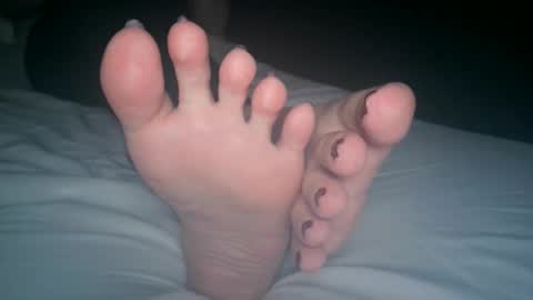 Snapshot of telegram1030 chatting on November 20, 2025, 5:07 am Viv West online show from November 20, 2025, 5:07 am