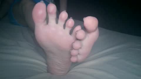 Snapshot of telegram1030 chatting on November 25, 2025, 4:56 am Viv West online show from November 25, 2025, 4:56 am