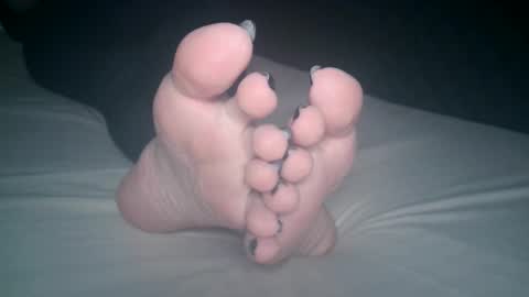 Snapshot of telegram1030 chatting on December 15, 2025, 4:39 am Viv West online show from December 15, 2025, 4:39 am