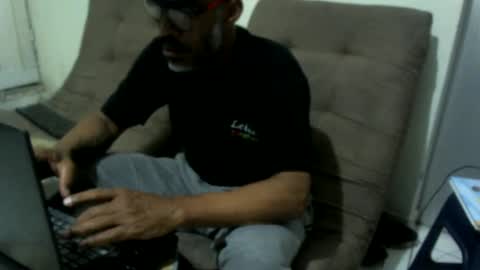 Snapshot of telematicolo2 chatting on December 20, 2024, 3:36 am telematicolo2 online show from December 20, 2024, 3:36 am