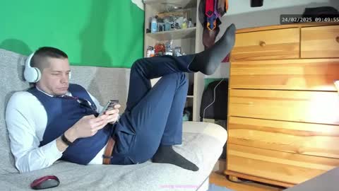 Snapshot of telepaticman chatting on February 24, 2025, 8:49 am Virg Lszl online show from February 24, 2025, 8:49 am