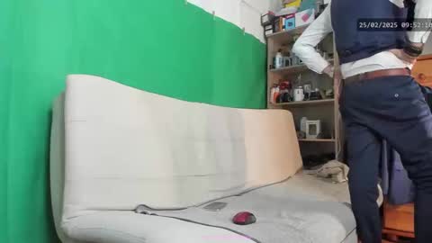 Snapshot of telepaticman chatting on February 25, 2025, 9:09 am Virg Lszl online show from February 25, 2025, 9:09 am