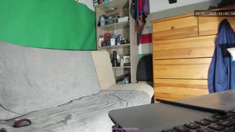 Snapshot of telepaticman chatting on February 28, 2025, 8:39 pm Virg Lszl online show from February 28, 2025, 8:39 pm