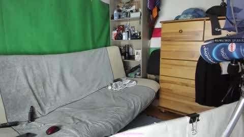 Snapshot of telepaticman chatting on March 2, 2025, 4:53 pm Virg Lszl online show from March 2, 2025, 4:53 pm