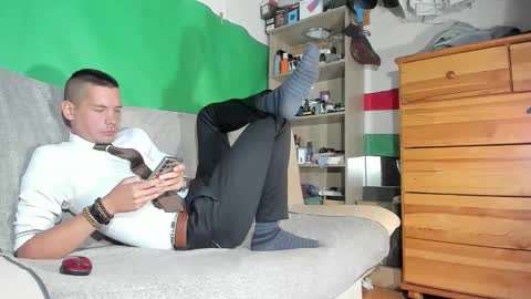 Snapshot of telepaticman chatting on October 4, 2025, 2:48 pm Virg Lszl online show from October 4, 2025, 2:48 pm