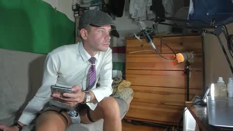 Snapshot of telepaticman chatting on October 11, 2025, 3:54 pm Virg Lszl online show from October 11, 2025, 3:54 pm