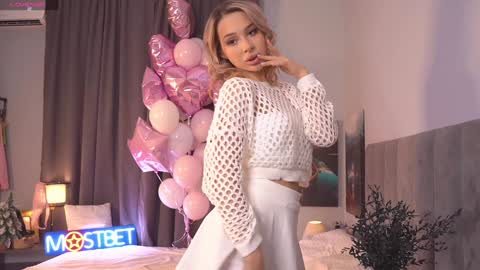 Tella online show from December 12, 2024, 8:03 am