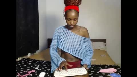 Snapshot of tempting_vibe chatting on February 2, 2026, 6:50 pm tempting_vibe online show from February 2, 2026, 6:50 pm