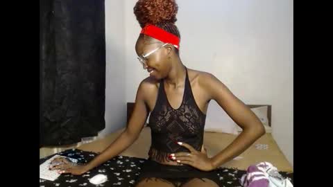 Snapshot of tempting_vibe chatting on February 3, 2026, 6:13 pm tempting_vibe online show from February 3, 2026, 6:13 pm