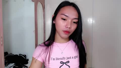 YOGIRL MAXINE online show from April 11, 2026, 3:55 am