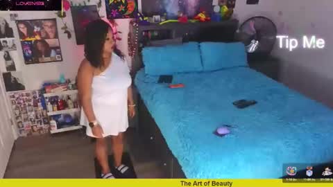 Gaia online show from December 14, 2025, 11:42 pm