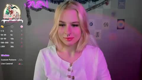  Sue  online show from December 28, 2024, 1:49 pm