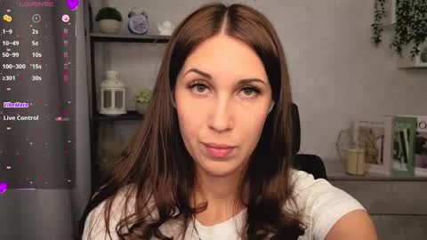 Snapshot of tendermist chatting on December 20, 2025, 7:43 pm Nelly online show from December 20, 2025, 7:43 pm