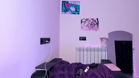 Snapshot of tenebrise chatting on February 15, 2026, 7:54 pm Kira online show from February 15, 2026, 7:54 pm