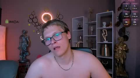 teo_sol online show from May 19, 2026, 1:56 am
