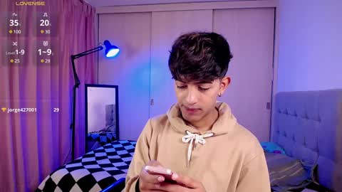 Snapshot of teobrowny_ chatting on January 18, 2025, 5:04 pm teo brown Independent model online show from January 18, 2025, 5:04 pm