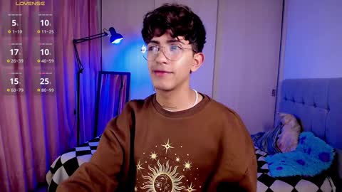 Snapshot of teobrowny_ chatting on January 22, 2025, 11:43 pm teo brown Independent model online show from January 22, 2025, 11:43 pm