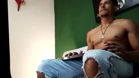 Snapshot of teoyes_ chatting on September 12, 2025, 11:04 pm teoyes_ online show from September 12, 2025, 11:04 pm