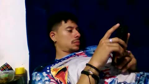 Snapshot of teoyes_ chatting on December 21, 2025, 9:22 pm teoyes_ online show from December 21, 2025, 9:22 pm