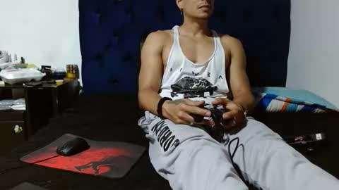 Snapshot of teoyes_ chatting on February 13, 2026, 3:19 pm teoyes_ online show from February 13, 2026, 3:19 pm