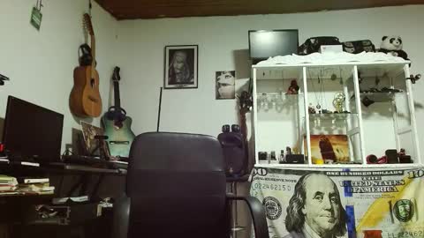 Snapshot of teoyes_ chatting on February 22, 2026, 5:00 pm teoyes_ online show from February 22, 2026, 5:00 pm