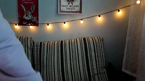 Snapshot of terranaufzinger chatting on February 2, 2026, 4:11 am Anny Simpson online show from February 2, 2026, 4:11 am