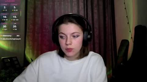 Snapshot of terranaufzinger chatting on February 17, 2026, 9:32 pm Anny Simpson online show from February 17, 2026, 9:32 pm