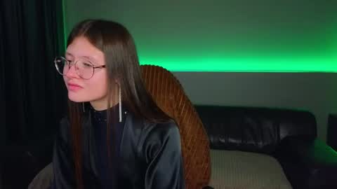 Snapshot of tessa_ross chatting on May 20, 2026, 2:56 pm tessa_ross online show from May 20, 2026, 2:56 pm