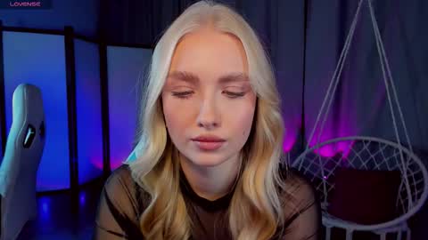 Snapshot of tessahamilton chatting on December 22, 2025, 7:49 am TessaHamilton online show from December 22, 2025, 7:49 am