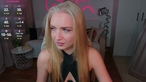 Snapshot of tessahamilton chatting on April 26, 2026, 10:13 am TessaHamilton online show from April 26, 2026, 10:13 am