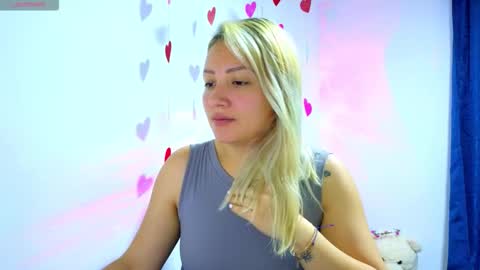 Snapshot of tessawhisnton chatting on February 18, 2026, 2:24 pm Tessy online show from February 18, 2026, 2:24 pm