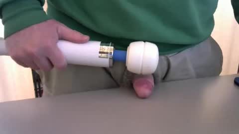 Snapshot of testechat chatting on October 12, 2025, 6:51 pm Test the Chat online show from October 12, 2025, 6:51 pm