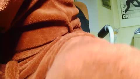 Snapshot of tetuo2 chatting on December 17, 2025, 8:48 pm tetuo2 online show from December 17, 2025, 8:48 pm