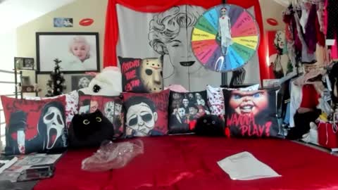 peachy online show from October 5, 2025, 8:07 pm