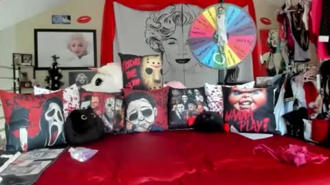 peachy online show from October 7, 2025, 6:16 pm