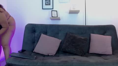 teylor_22cm online show from December 1, 2024, 6:19 pm