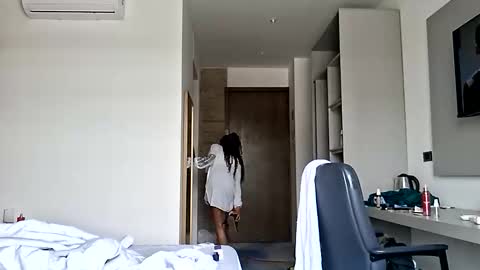 sexi lexi online show from June 7, 2026, 4:33 pm