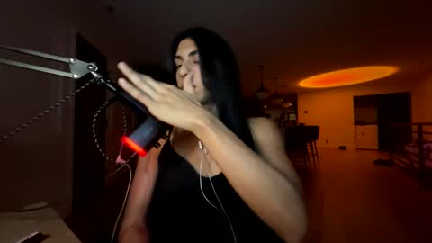 babygirlmami online show from March 25, 2026, 9:04 am