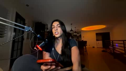 babygirlmami online show from March 27, 2026, 8:26 am