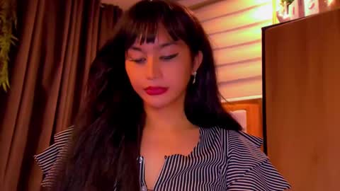 th3r3sa online show from March 9, 2025, 6:28 am