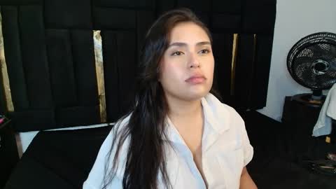 Snapshot of thaisadara24 chatting on April 1, 2026, 11:57 pm T H A I S online show from April 1, 2026, 11:57 pm