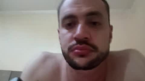 thaislimsoares online show from March 18, 2026, 7:00 am