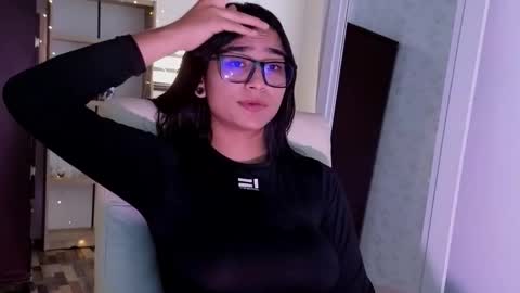 thalia  online show from December 10, 2024, 4:38 pm