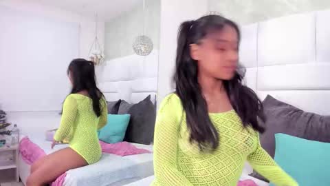 Snapshot of thalia_nichols chatting on December 17, 2025, 9:54 pm Thalia Nichols online show from December 17, 2025, 9:54 pm