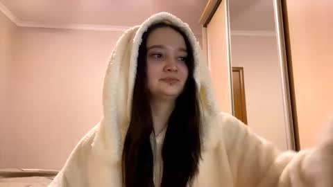 Yumi online show from February 3, 2026, 4:12 pm