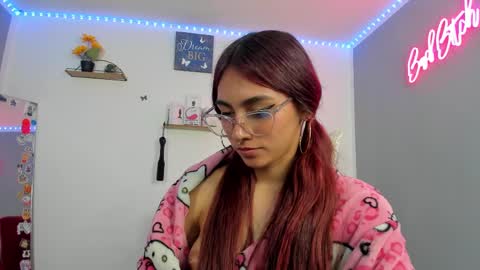 Snapshot of thamara_cooper_ chatting on February 19, 2025, 12:44 pm thamara_cooper_ online show from February 19, 2025, 12:44 pm